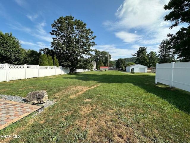 313 E John St, Bedford, PA 15522 - view of yard