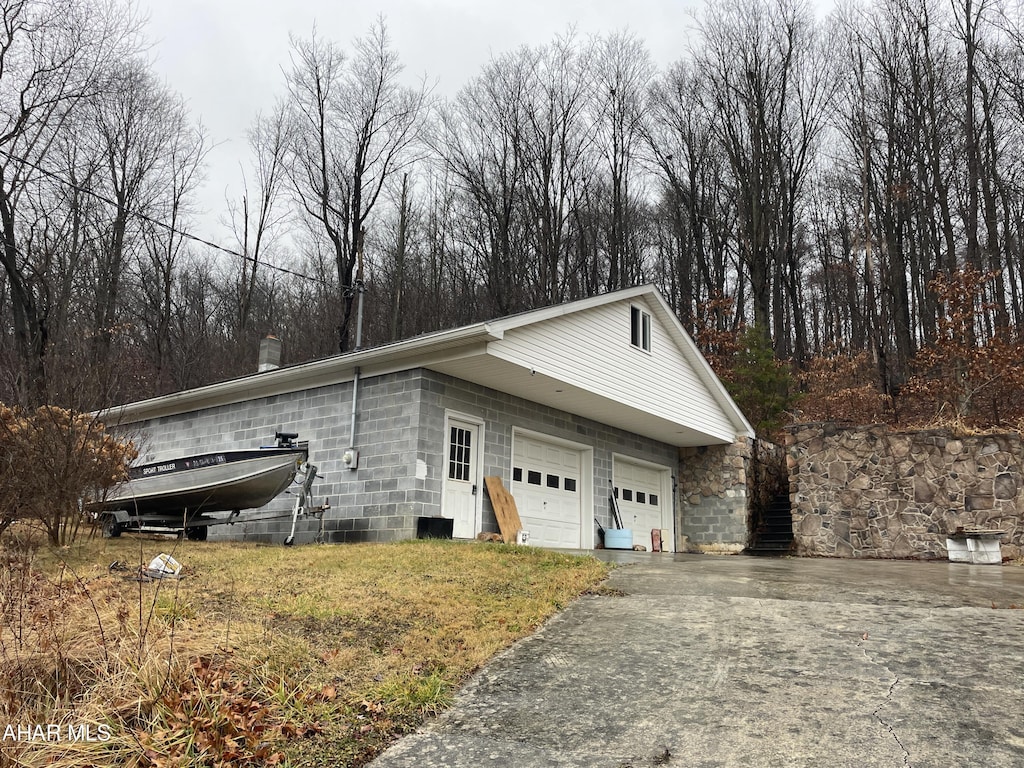 235 Obrien Rd, Manns Choice, PA 15550