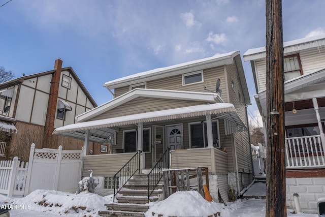 view of front of home featuring a porch