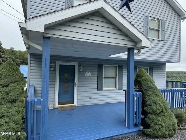 view of front of home featuring covered porch