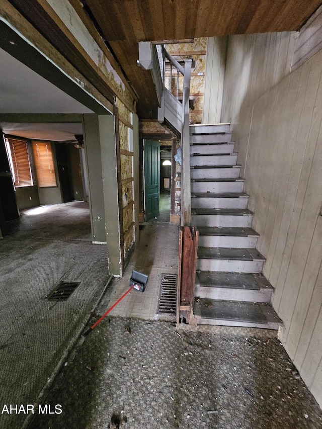625 N 5th Ave, Altoona, PA 16601 - stairs featuring wooden walls