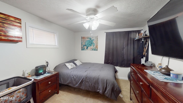 1407 N 5th Ave, Altoona, PA 16601 - bedroom featuring light colored carpet, a ceiling fan, and a textured ceiling