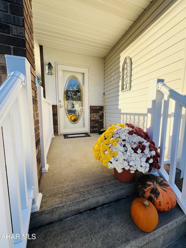 view of entrance to property