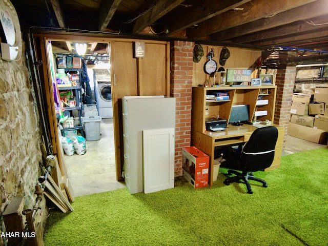 basement featuring washer / dryer