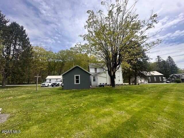 193 Pavia Rd, Imler, PA 16655 - view of green lawn