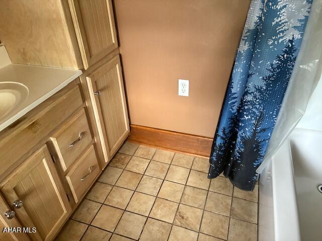 915 Church St, Hollidaysburg, PA 16648 - photo 2