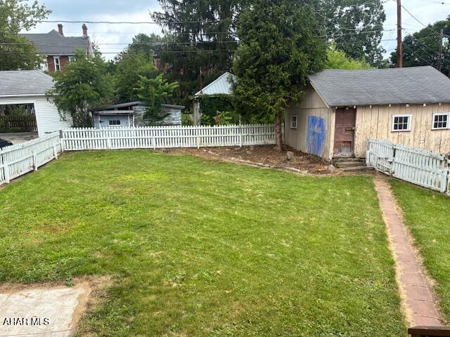 915 Church St, Hollidaysburg, PA 16648 - photo 9