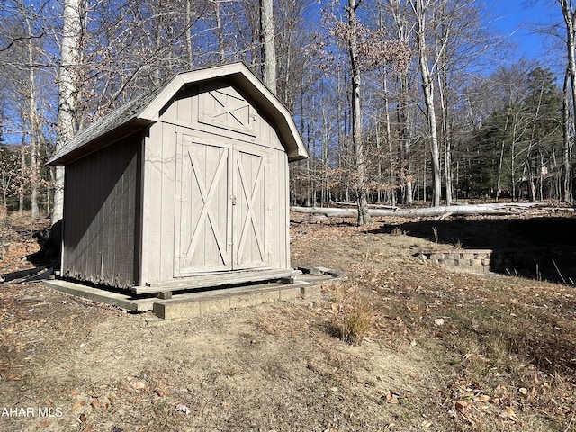 view of outdoor structure