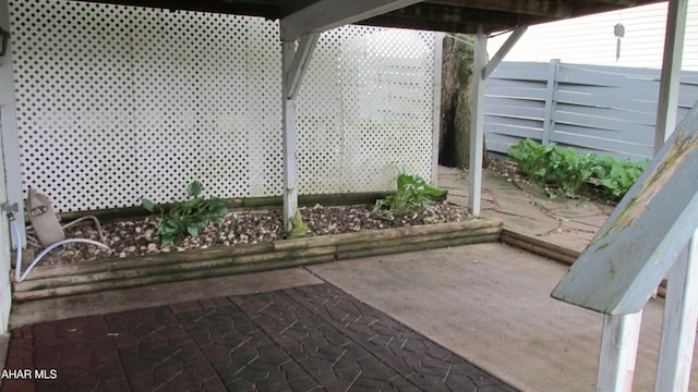 703 Ruskin Dr, Altoona, PA 16602 - view of unfurnished sunroom