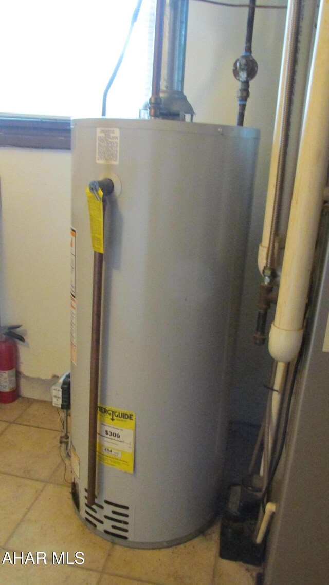 703 Ruskin Dr, Altoona, PA 16602 - utility room featuring gas water heater