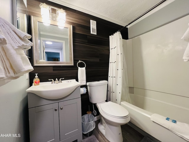 155 E Valley Point Ln, Claysburg, PA 16625 - full bath with vanity, a textured ceiling, and shower / tub combo