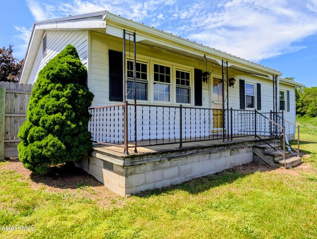 151 Rio Grande Rd, Clearville, PA 15535 - single story home featuring covered porch