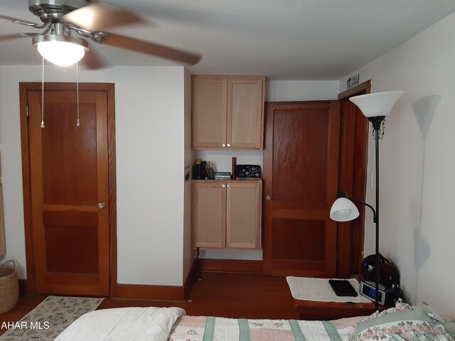 304 Forest St, Gallitzin, PA 16641 - kitchen featuring a ceiling fan, dark wood finished floors, and light brown cabinetry