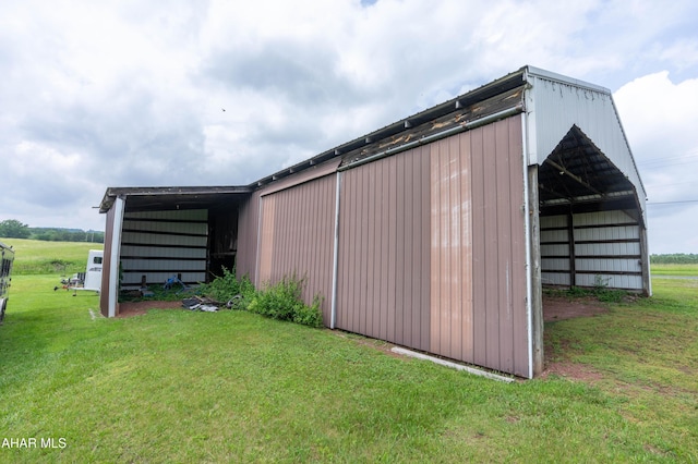 7241 Morgans Rd, Huntingdon, PA 16652 - view of pole building with a yard