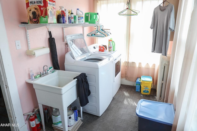 1211 20th St, Altoona, PA 16601 - laundry room with washing machine and clothes dryer and carpet floors