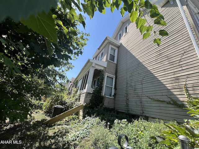 view of home's exterior