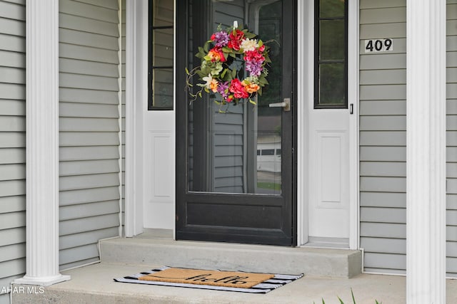 409 Tree Ln, Duncansville, PA 16635 - entrance to property featuring a porch