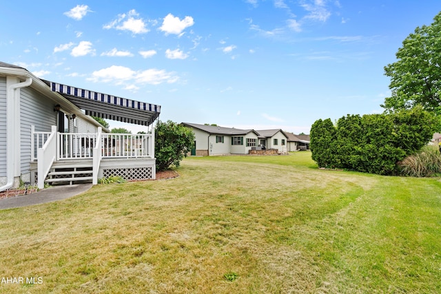 409 Tree Ln, Duncansville, PA 16635 - view of grassy yard featuring a wooden deck