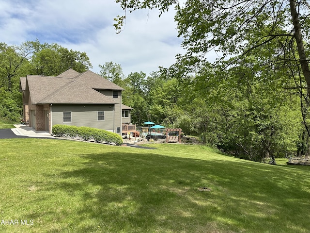 3406 Granada Way, Altoona, PA 16601 - view of grassy yard with a deck