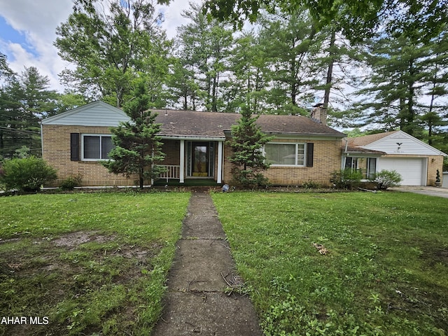 137 N Hawthorne Dr, Altoona, PA 16602 - photo 1