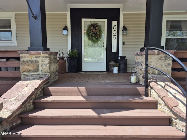 605 13th St, Duncansville, PA 16635 - view of exterior entry featuring a porch