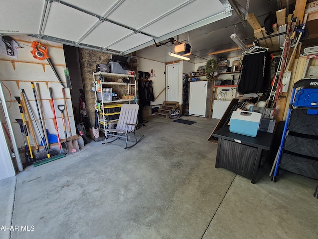 605 13th St, Duncansville, PA 16635 - garage with a garage door opener