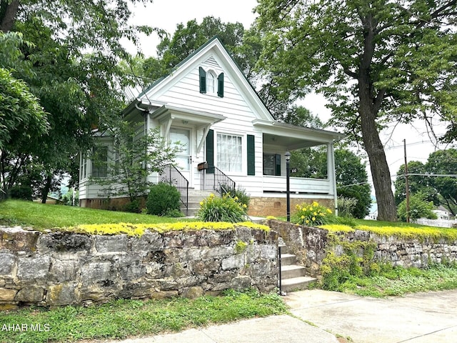 132 S Thomas St, Bedford, PA 15522 - view of front of home