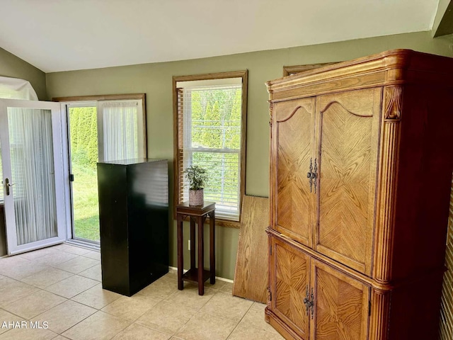 kitchen featuring light tile patterned floors