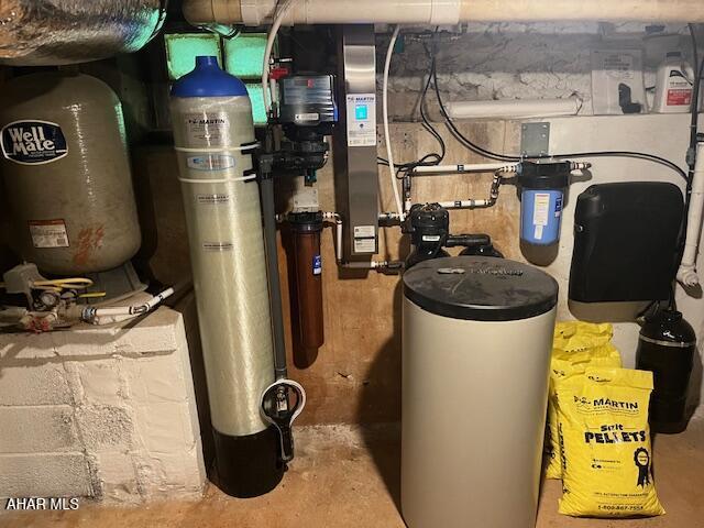 208 W 5th Ave, Everett, PA 15537 - view of utility room