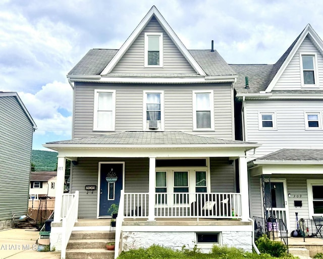 311 E Bell Ave, Altoona, PA 16602 - view of front facade with a porch