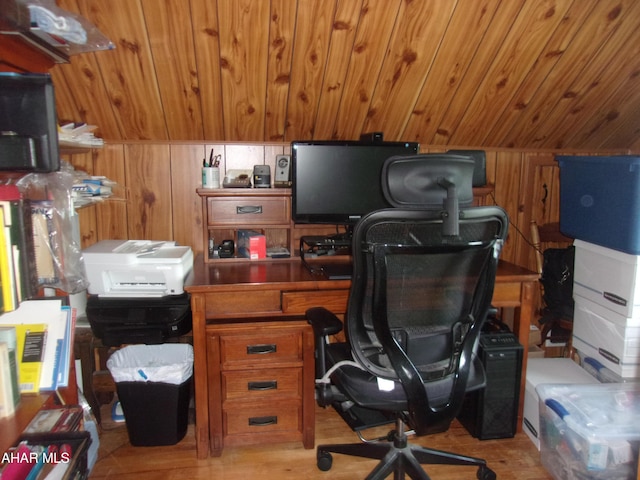 3752 Main Rd, Bedford, PA 15522 - office space with wooden ceiling