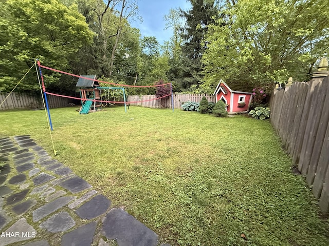 5 Log Cabin Ct, Altoona, PA 16602 - view of yard featuring a playground