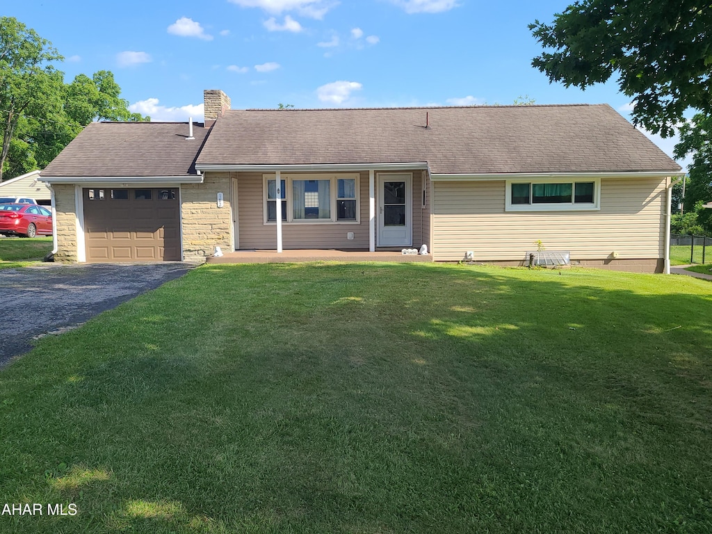182 Evergreen Rd, Hollidaysburg, PA 16648 - photo 1