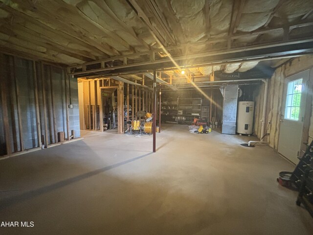 215 Red Fox Dr, Duncansville, PA 16635 - basement with water heater