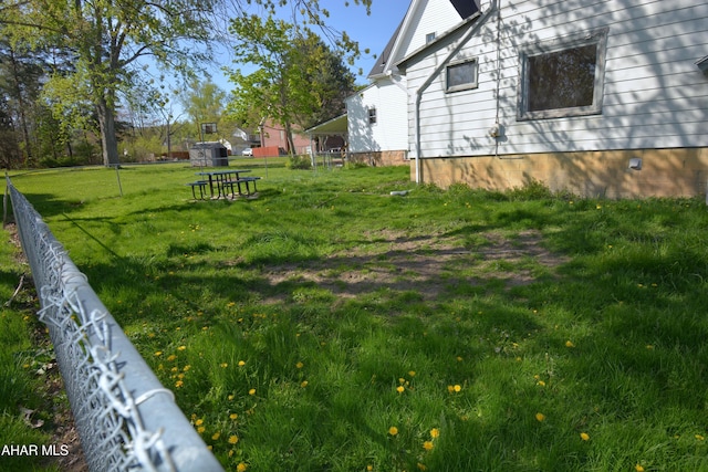 view of yard featuring fence