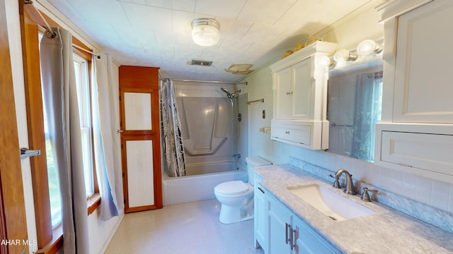 full bathroom with vanity, toilet, shower / bath combo with shower curtain, and tasteful backsplash