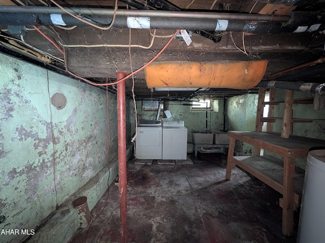 basement with washer and dryer