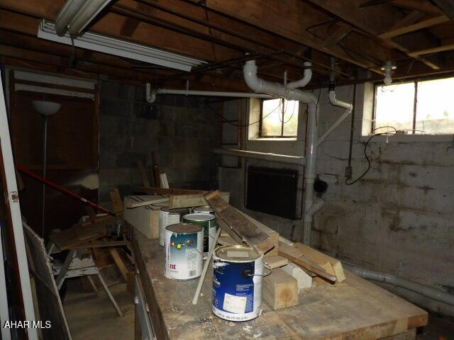 612 S Thomas St, Bedford, PA 15522 - photo 67