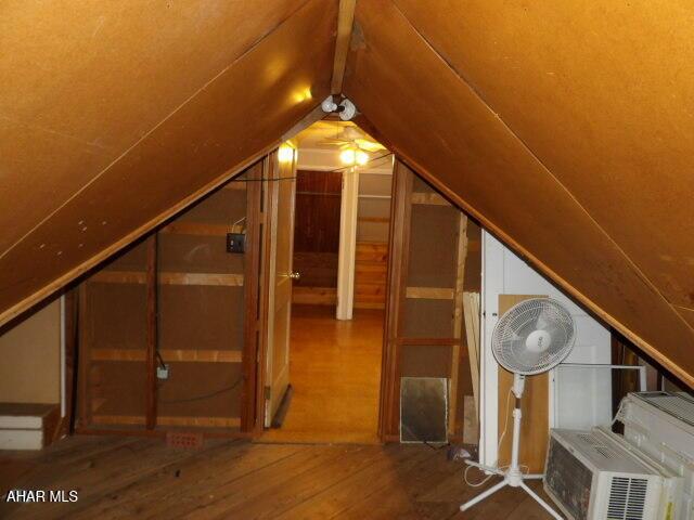612 S Thomas St, Bedford, PA 15522 - photo 55