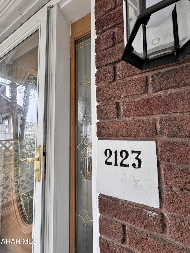 2123 2nd Ave, Altoona, PA 16602 - exterior details with brick siding
