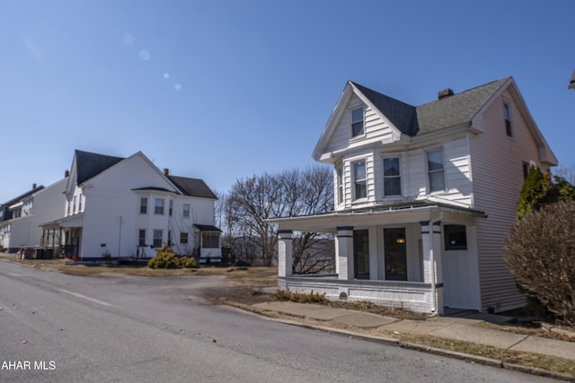 view of front facade with covered porch