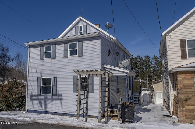 view of traditional-style house