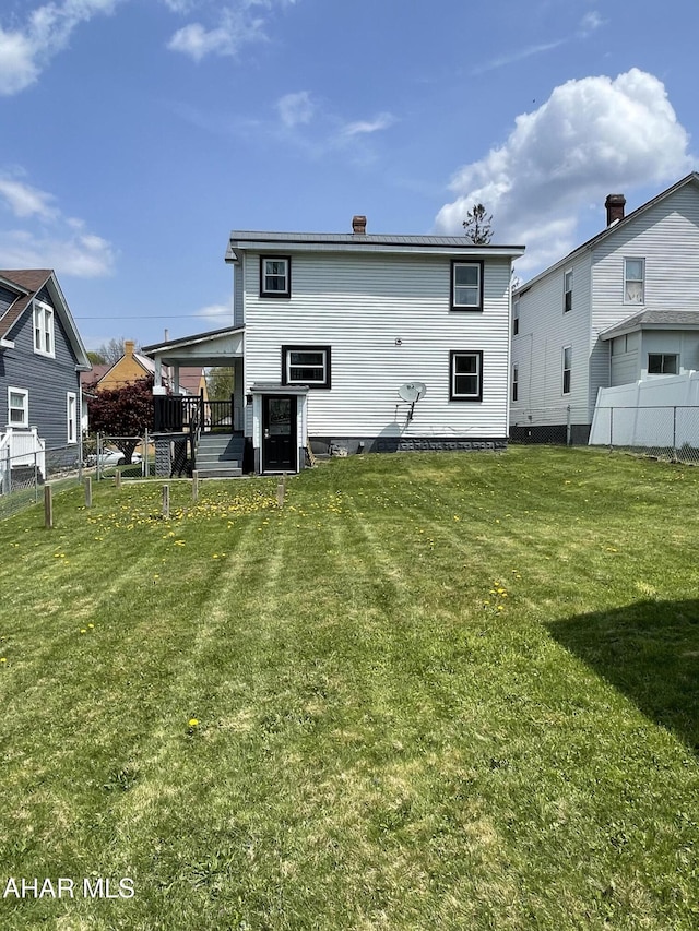510 Ashcroft Ave, Cresson, PA 16630 - back of property with a yard and fence
