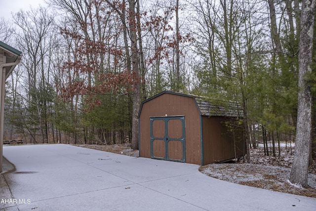 view of outdoor structure