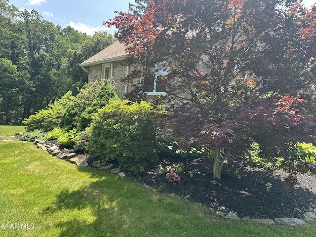 328 Avalon Rd, Altoona, PA 16601 - view of grassy yard