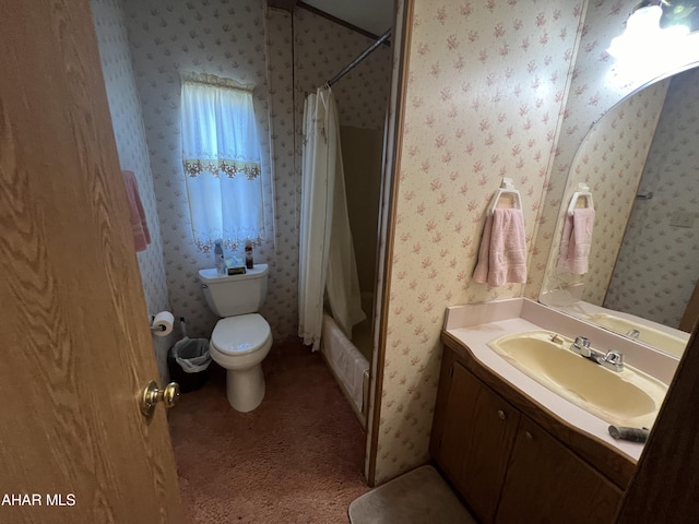 full bathroom with shower / bath combination with curtain, vanity, and toilet