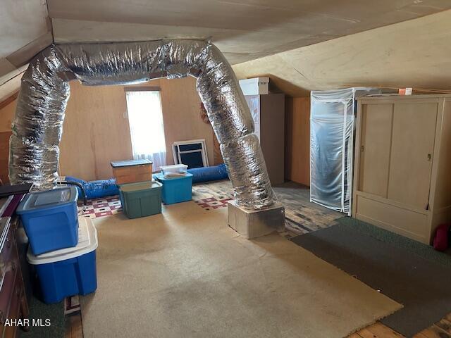 522 Wayne St, Hollidaysburg, PA 16648 - view of unfinished attic