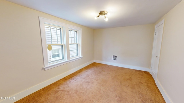 1113 Broadway, Altoona, PA 16601 - unfurnished room with carpet and baseboards