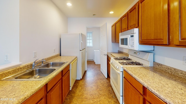 904 Holliday Hills Dr, Hollidaysburg, PA 16648 - kitchen featuring white appliances, light countertops, washer / clothes dryer, light flooring, and recessed lighting