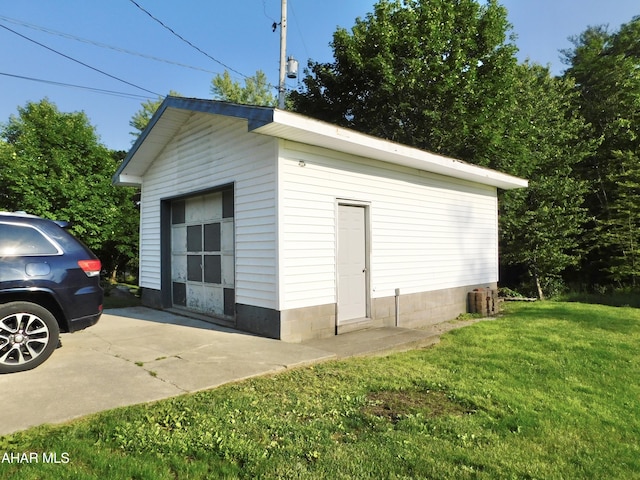 3004 Homers Gap Rd, Altoona, PA 16601 - view of garage